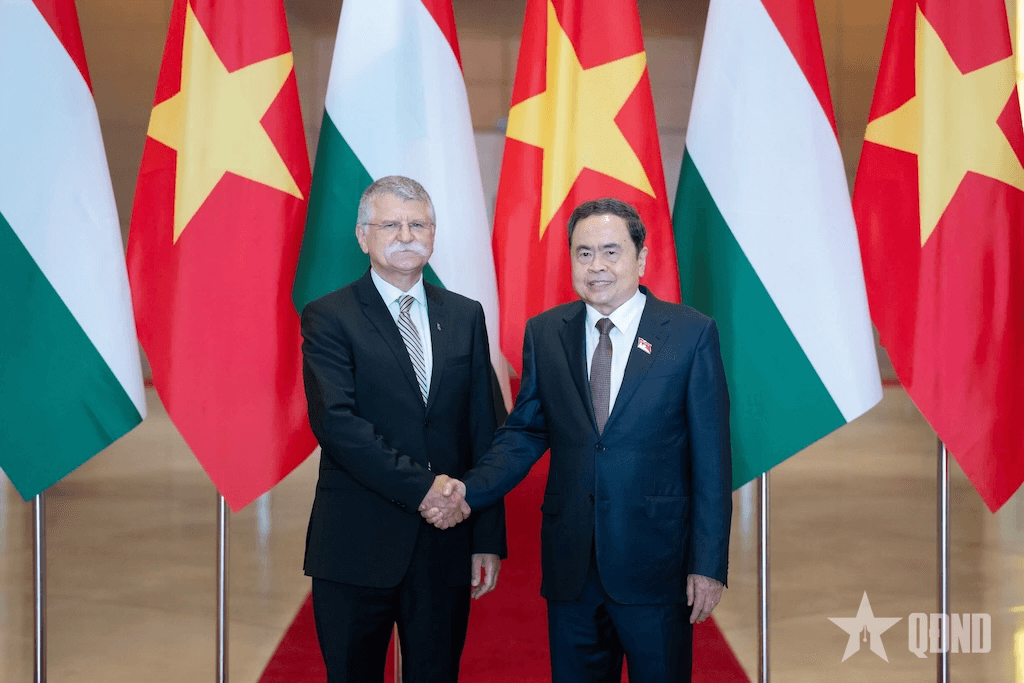 Chủ tịch Quốc hội Trần Thanh Mẫn hội đàm với Chủ tịch Quốc hội Hungary Kover Laszlo