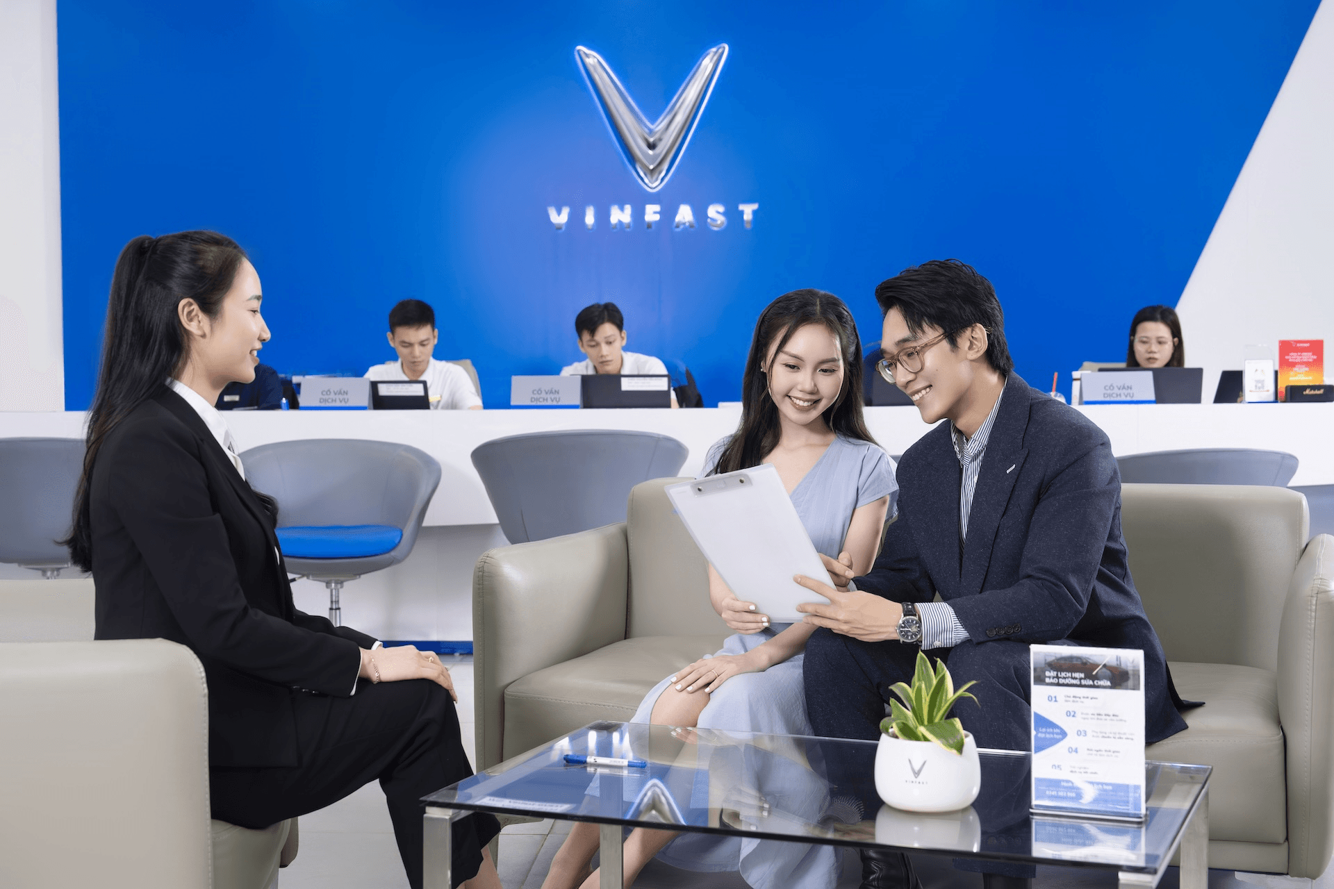 VinFast khảo sát ý kiến khách hàng - nâng cao chất lượng dịch vụ