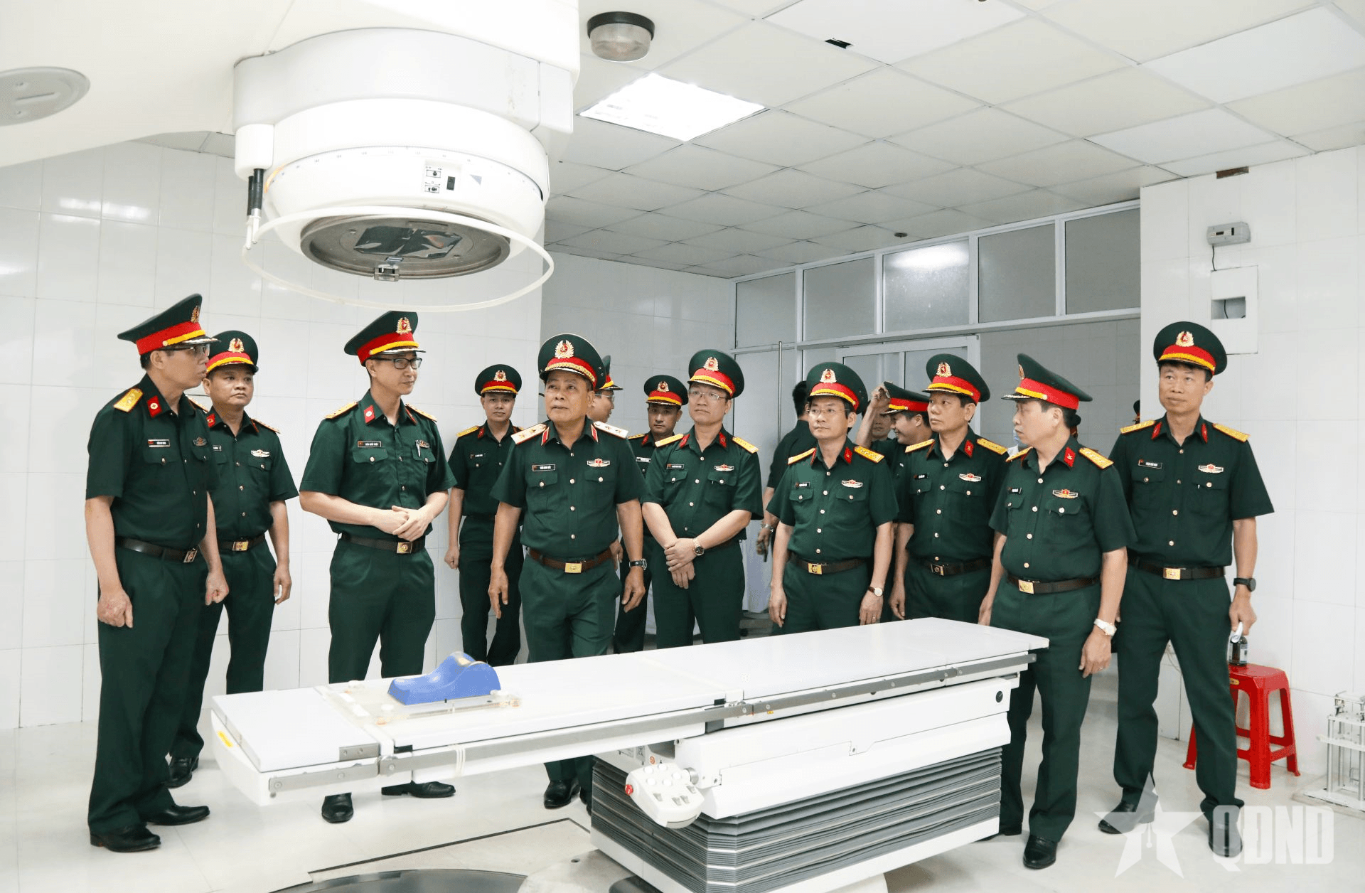 Chủ nhiệm Tổng cục Hậu cần - Kỹ thuật kiểm tra Viện Y học phóng xạ và U bướu Quân đội