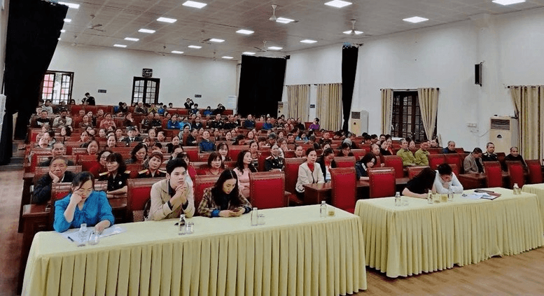 Hà Nội: Tuyên truyền Luật Trật tự, an toàn giao thông đường bộ tại xã Thanh Trì