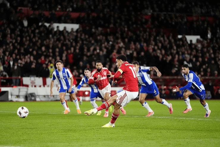 Tin thể thao (24-10): Vòng bảng Europa League, Nottingham Forest giành chiến thắng 2-0 trước Porto