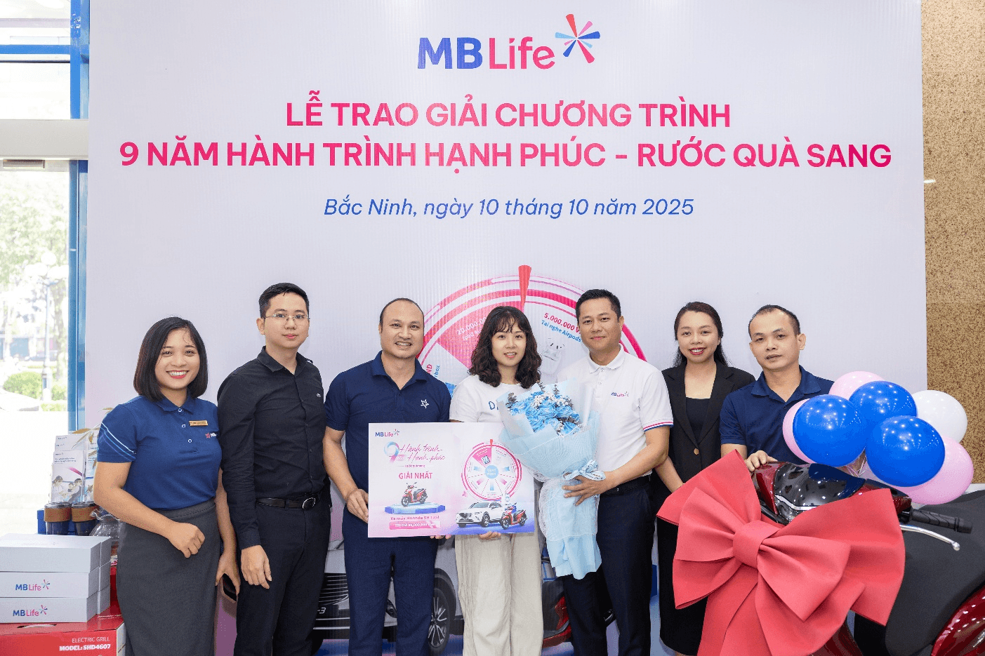 MB Life trao tặng ô tô, xe máy cho khách hàng trúng thưởng chương trình “9 năm hành trình hạnh phúc”