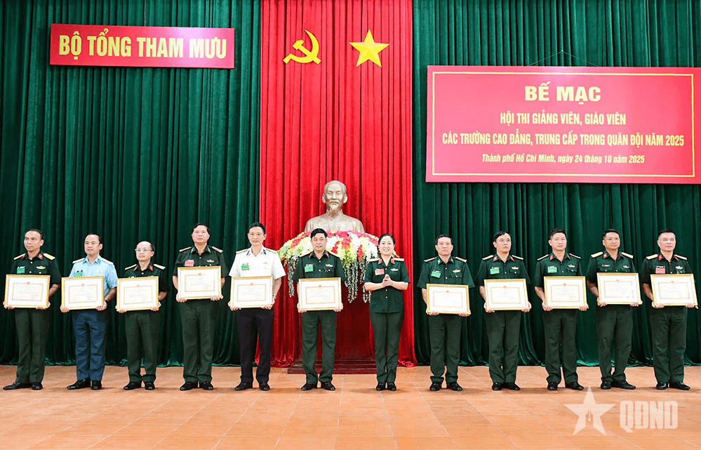 Bế mạc hội thi giảng viên, giáo viên các trường cao đẳng, trung cấp trong Quân đội