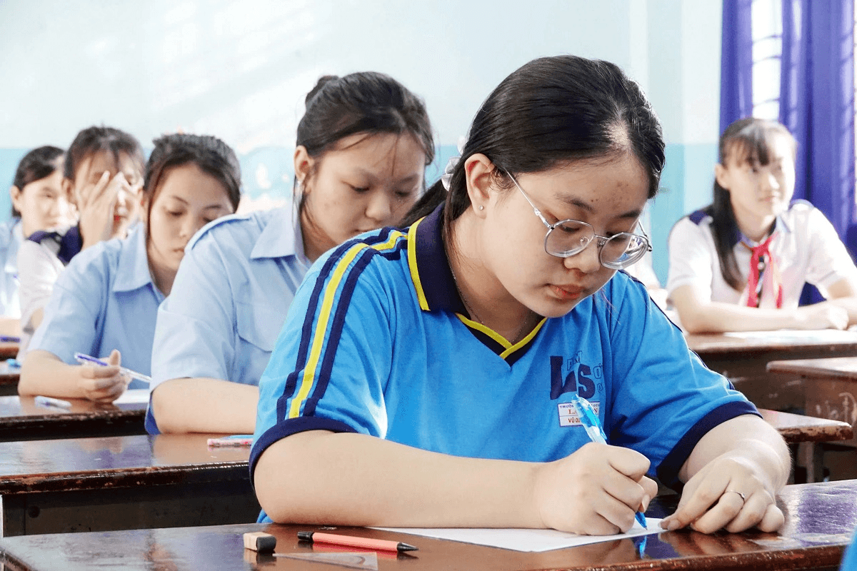 Góc nhìn nghị trường: Giảm thi cử, nâng cao chất lượng dạy và học