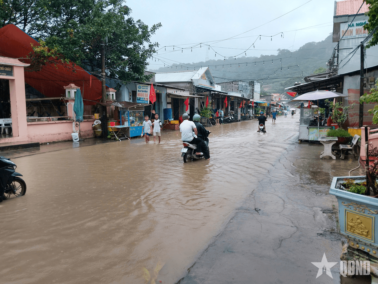 An Giang: Người dân đặc khu Thổ Châu bị ảnh hưởng do ngập cục bộ
