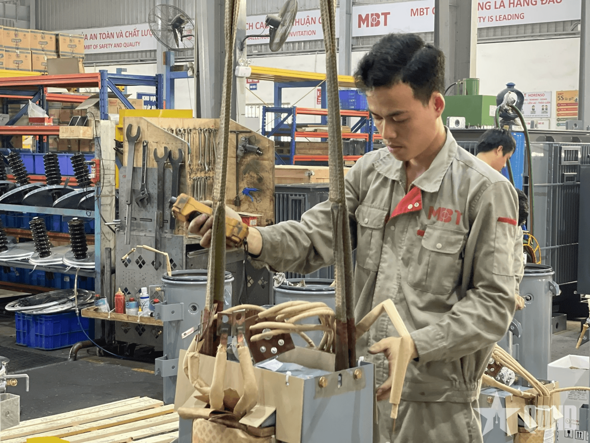 Xuất nhập khẩu bứt phá, hướng tới đích kỷ lục mới