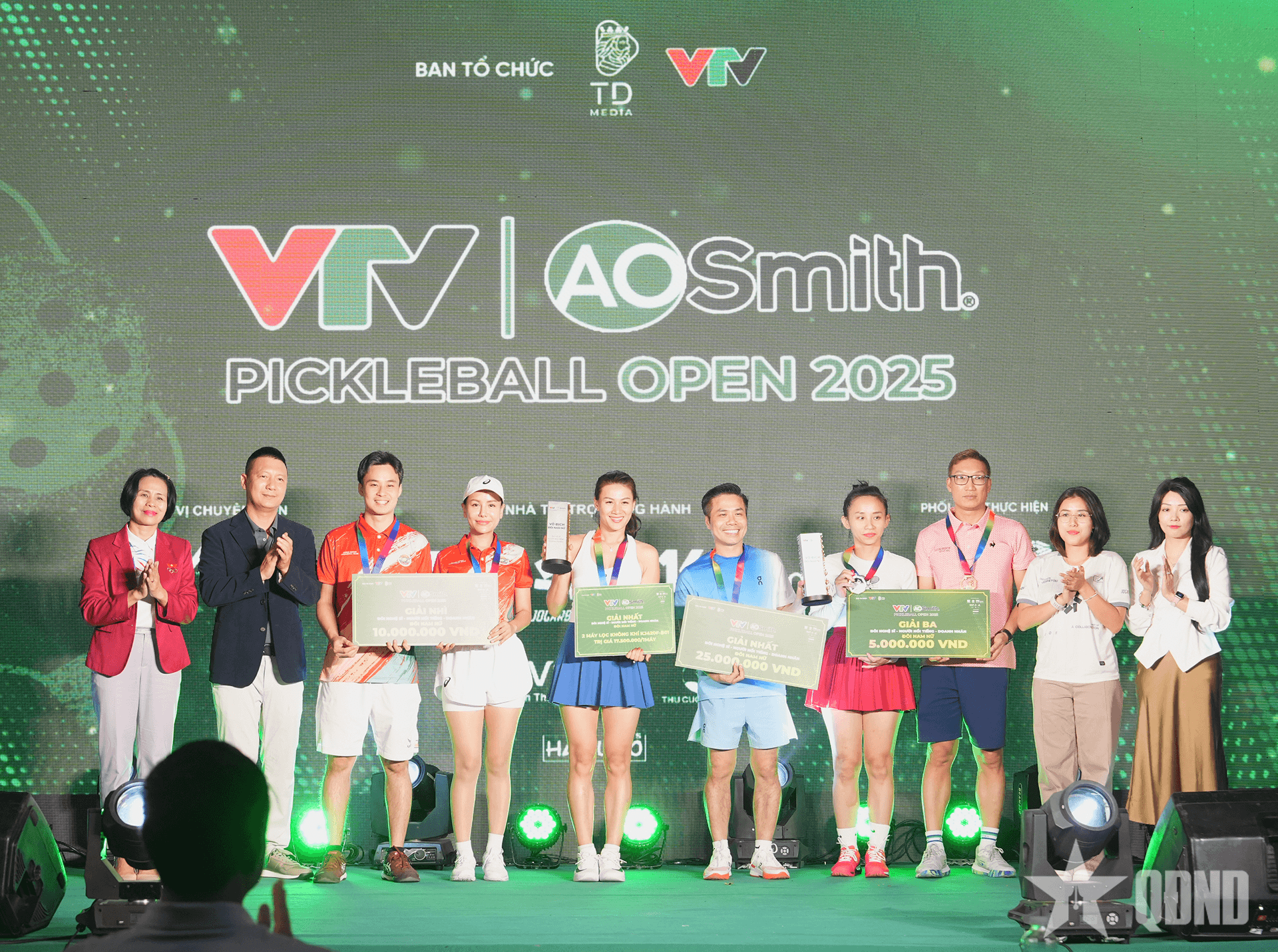 Giải Pickleball gây quỹ ủng hộ chương trình "Trái tim cho em"