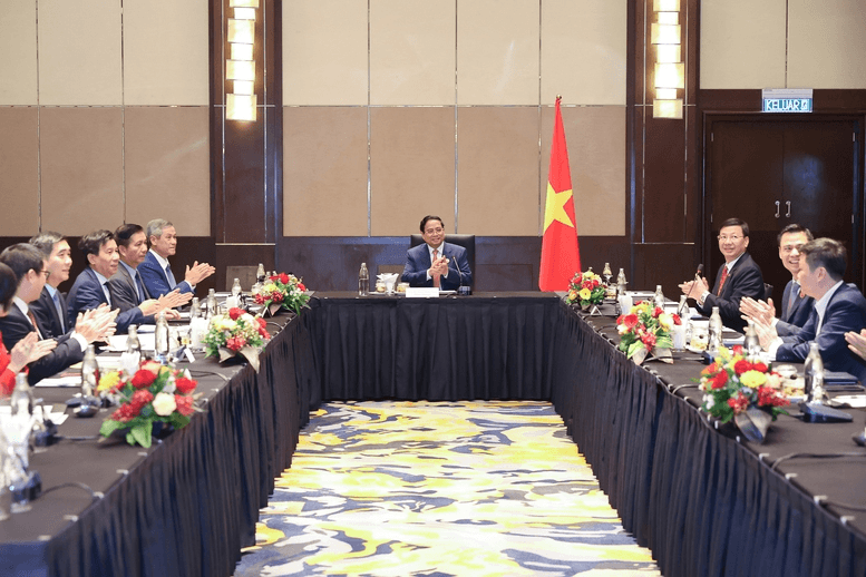 Thủ tướng Phạm Minh Chính làm việc với các đại sứ Việt Nam tại khu vực ASEAN