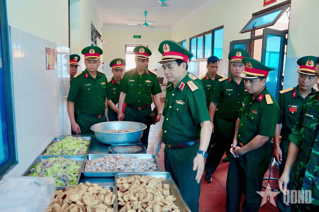 Trung đoàn 102 - Vững chắc hậu cần, làm chủ kỹ thuật