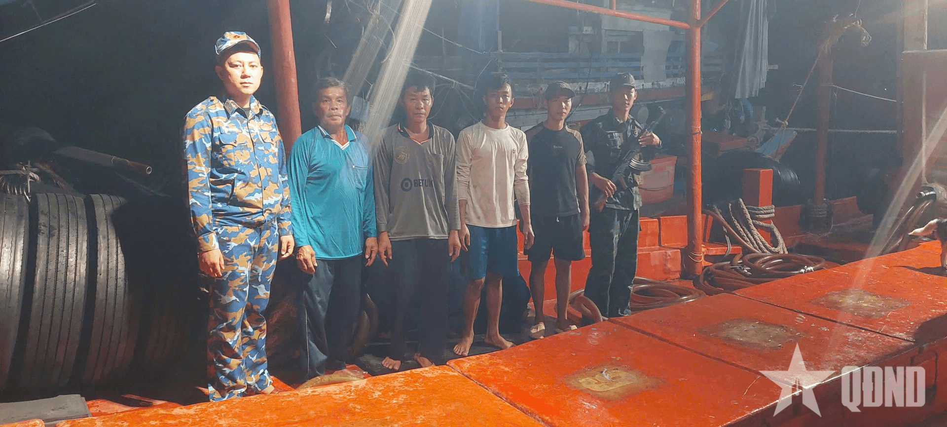 An Giang: Bắt đối tượng vận chuyển 31.000 lít dầu DO không rõ nguồn gốc