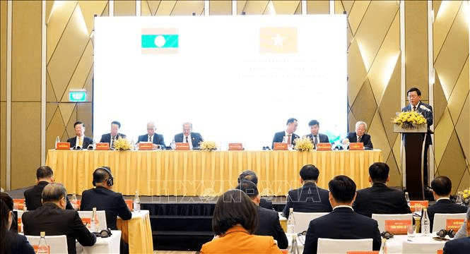 Hội thảo lý luận lần thứ 12 giữa Đảng Cộng sản Việt Nam và Đảng Nhân dân Cách mạng Lào