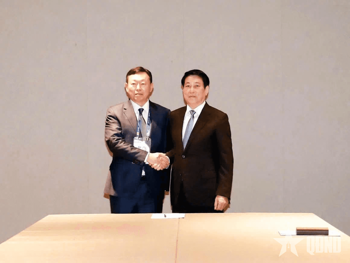 Chủ tịch nước Lương Cường tiếp Chủ tịch Tập đoàn Lotte Shin Dong Bin