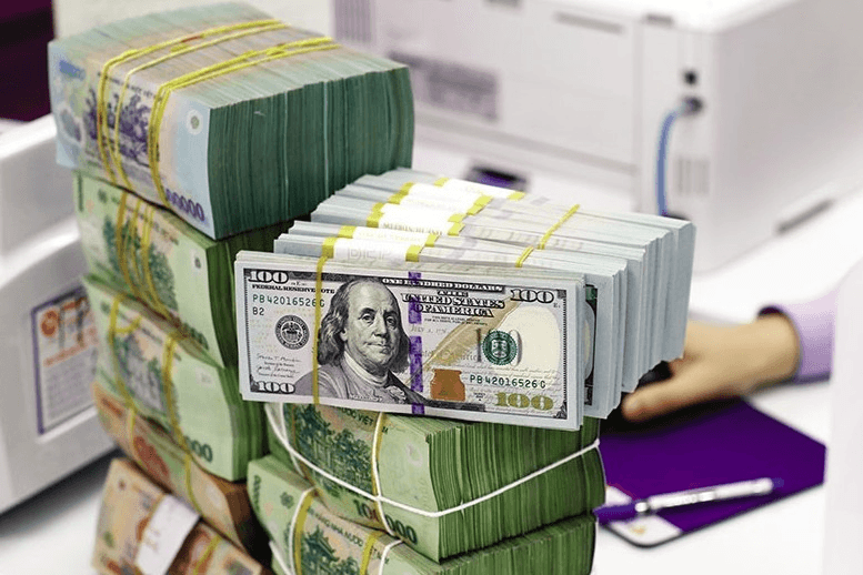 Fed hạ lãi suất, thị trường tiền tệ, hàng hóa đồng loạt biến động