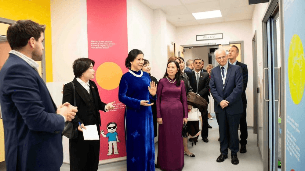 Phu nhân Tổng Bí thư Tô Lâm thăm Bệnh viện Nhi Evelina London
