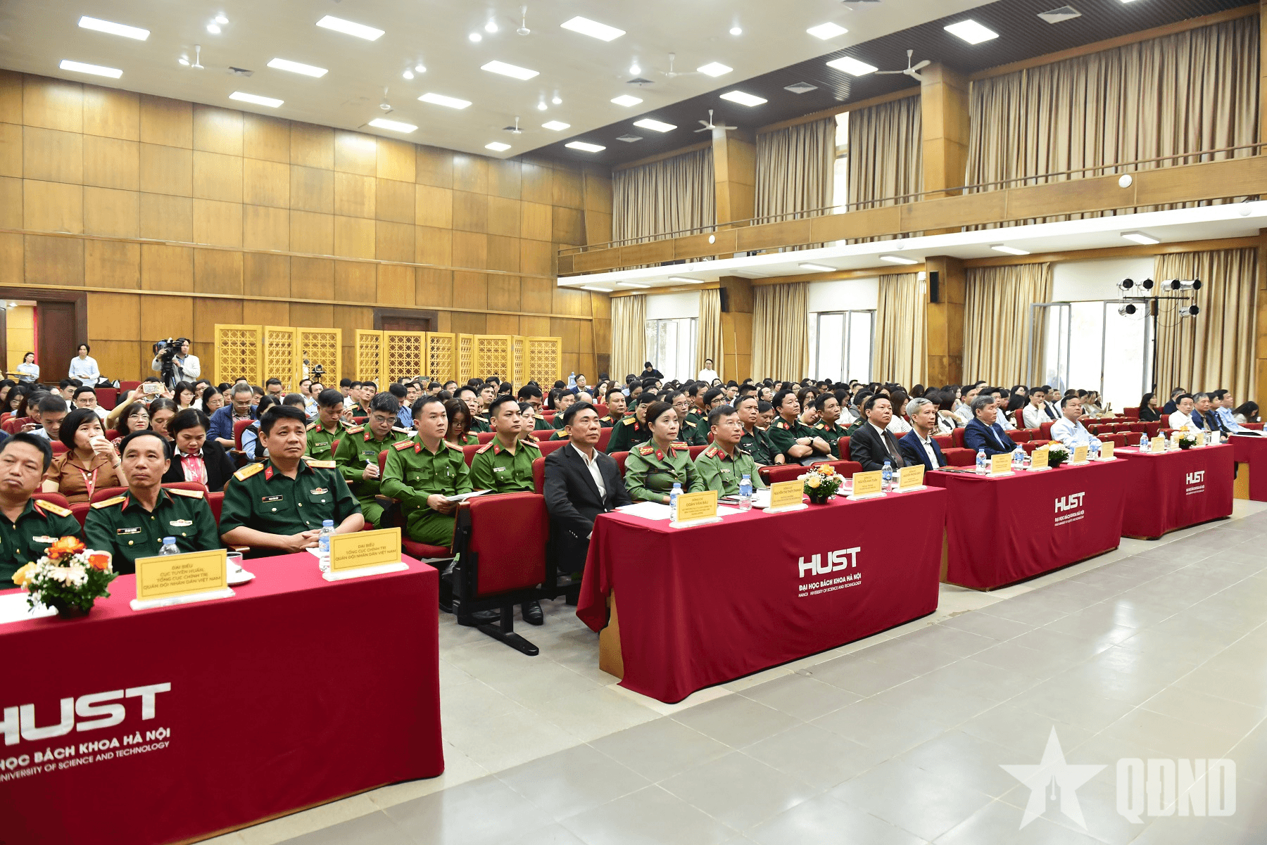 Ban Tuyên giáo và Dân vận Trung ương khai mạc khóa bồi dưỡng lý luận chính trị năm 2025
