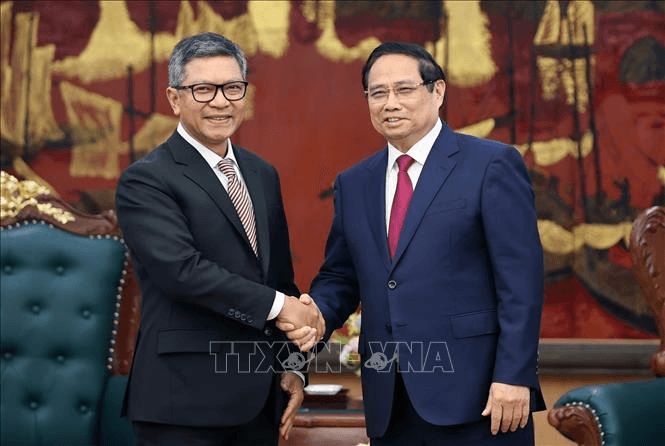 Thủ tướng Phạm Minh Chính tiếp Đại sứ Indonesia và Singapore đến chào từ biệt