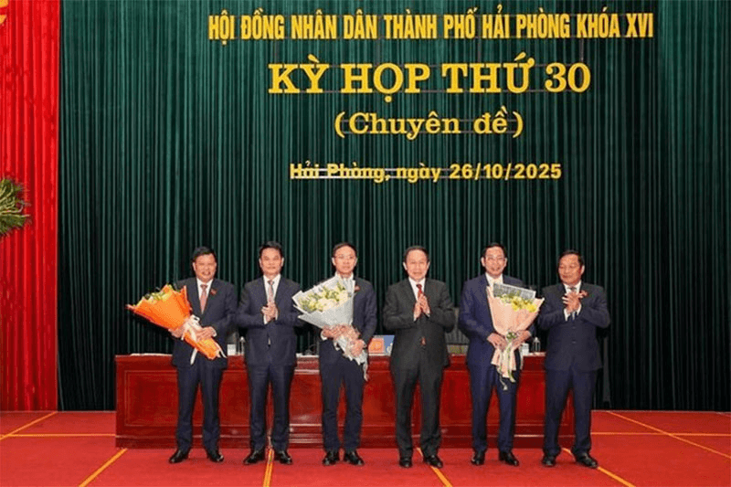Thủ tướng phê chuẩn kết quả bầu hai Phó chủ tịch UBND TP Hải Phòng
