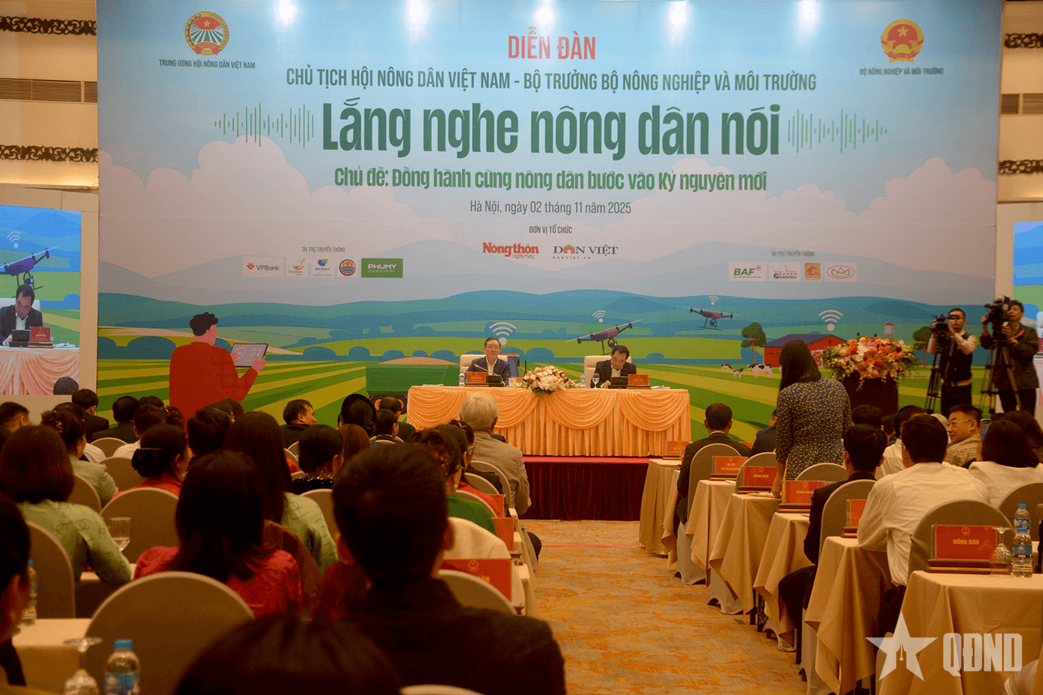 Lắng nghe nông dân nói, đồng hành cùng nông dân bước vào kỷ nguyên mới