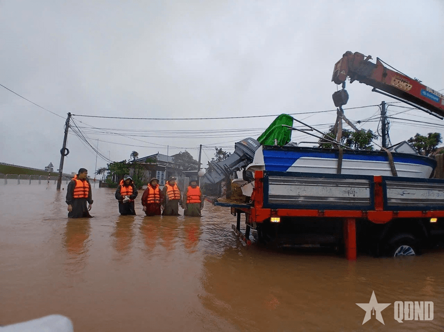 Số hộ dân tại Hà Tĩnh bị ngập lụt, chia cắt tăng lên