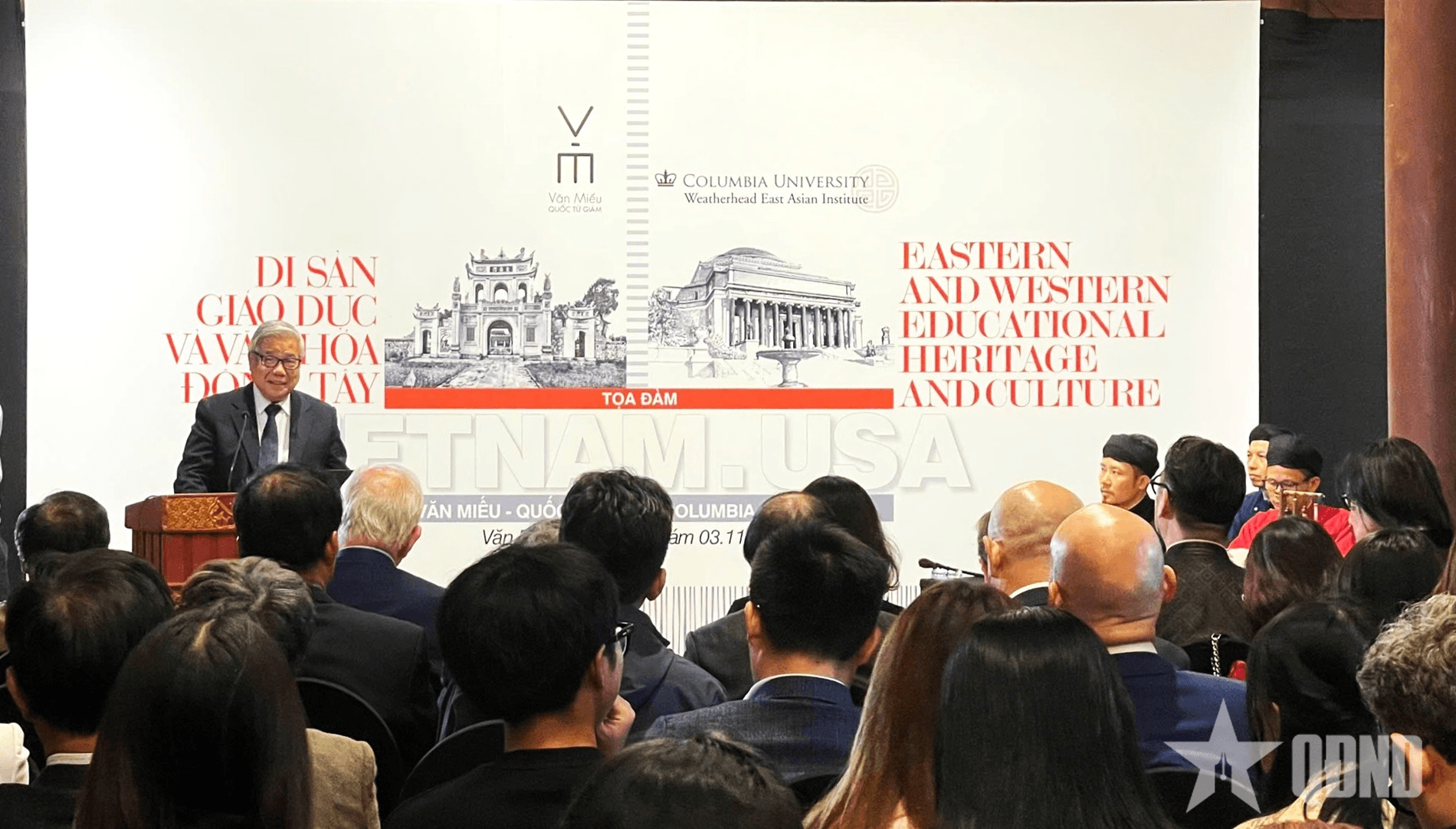 Khai mạc Tọa đàm “Di sản giáo dục và văn hóa Đông - Tây”
