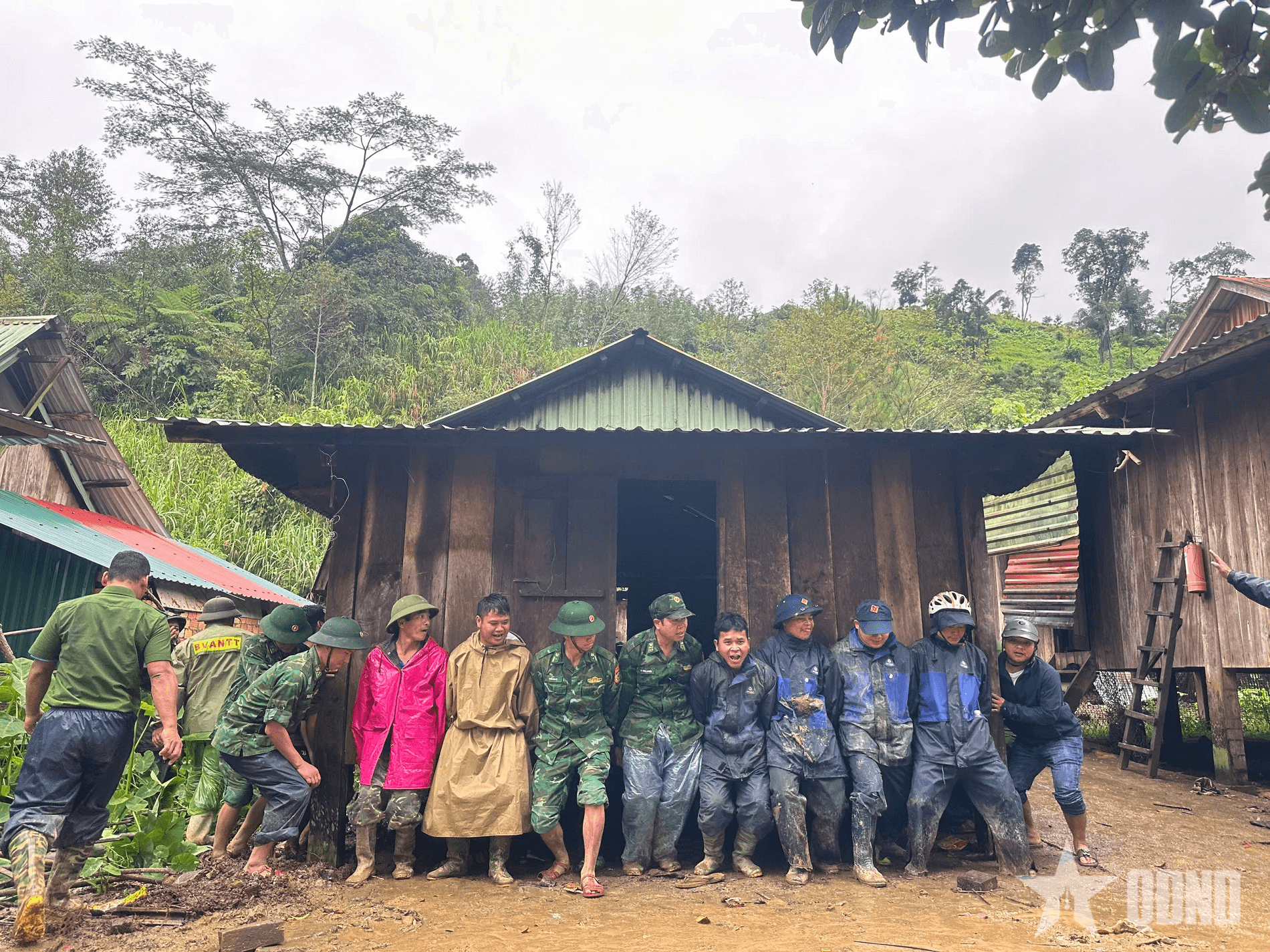 Đà Nẵng ứng phó bão số 13 (Kalmaegi), không khí lạnh và mưa lũ