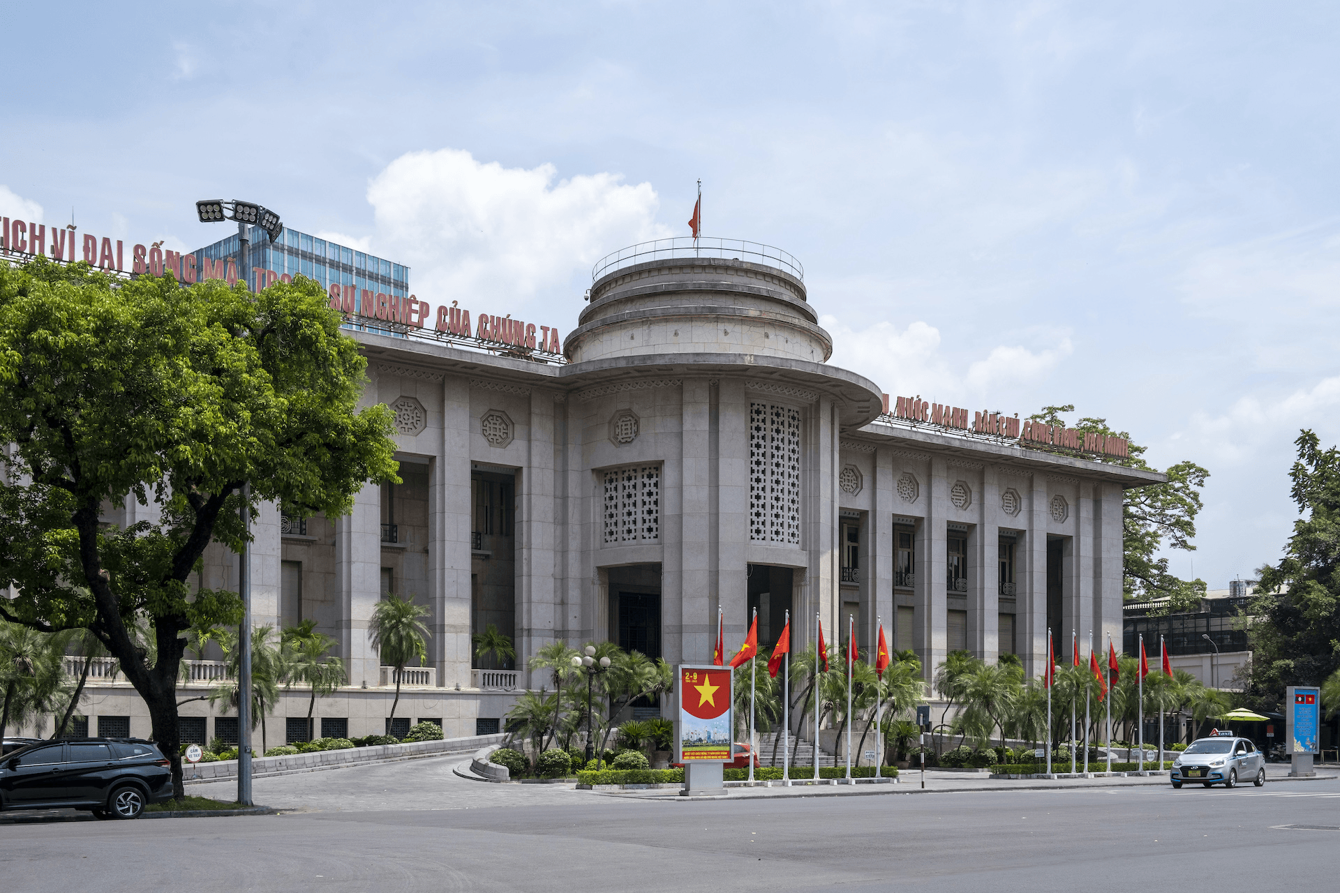 Ngân hàng Nhà nước Việt Nam: Hỗ trợ khách hàng khắc phục hậu quả thiên tai, bão lũ