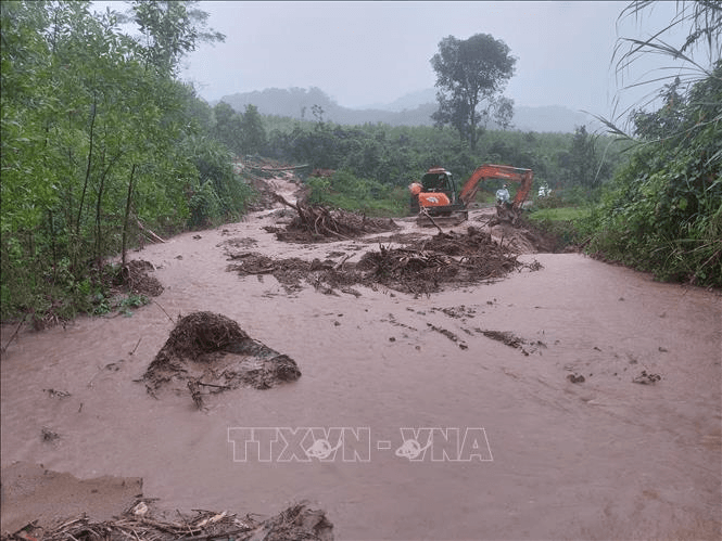 Bão số 13 tăng cấp, gây mưa lớn khu vực từ Đà Nẵng đến Đắk Lắk