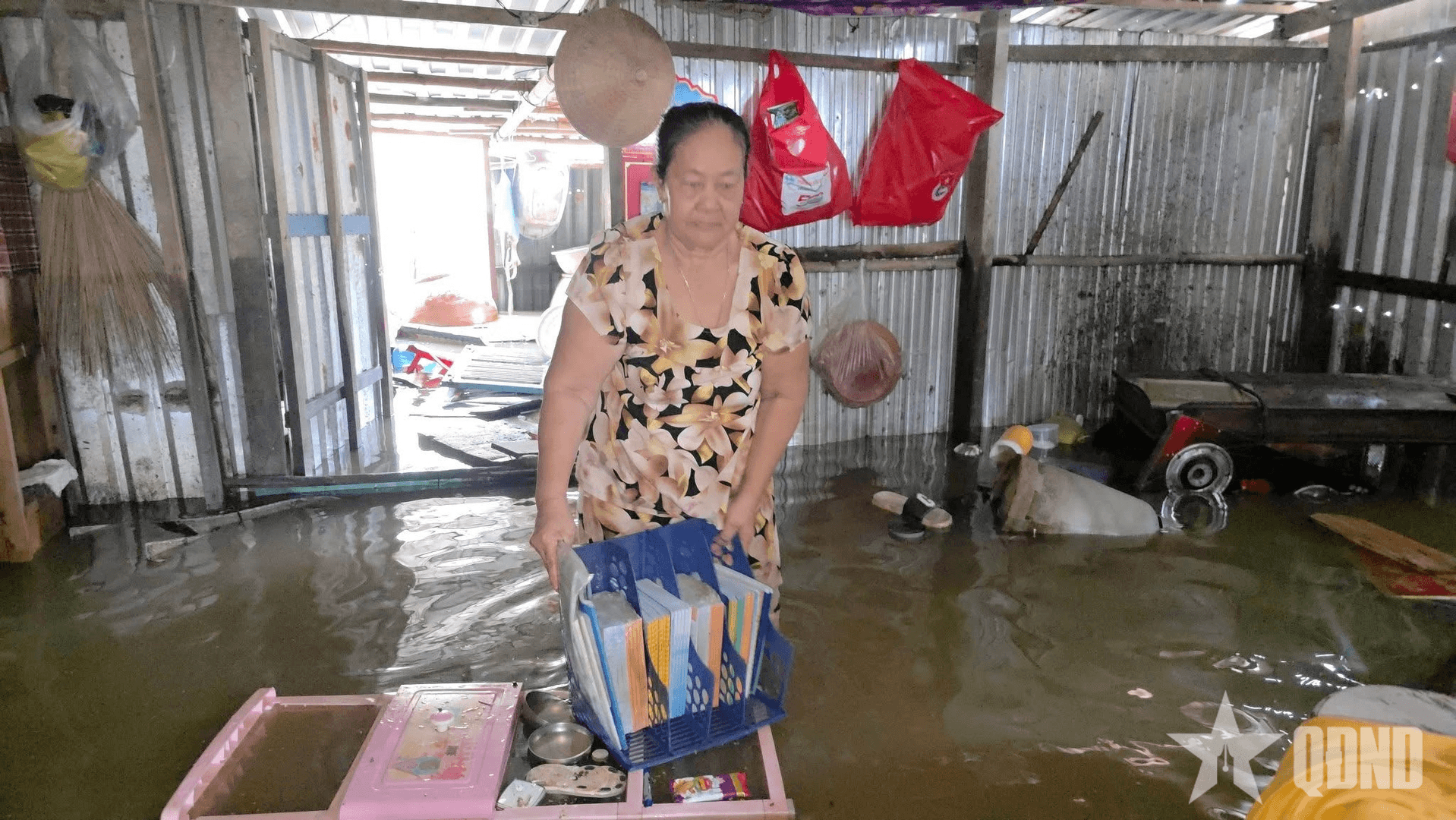 Cồn Sơn (Cần Thơ): Vỡ đê bao giữa đỉnh triều cường lịch sử