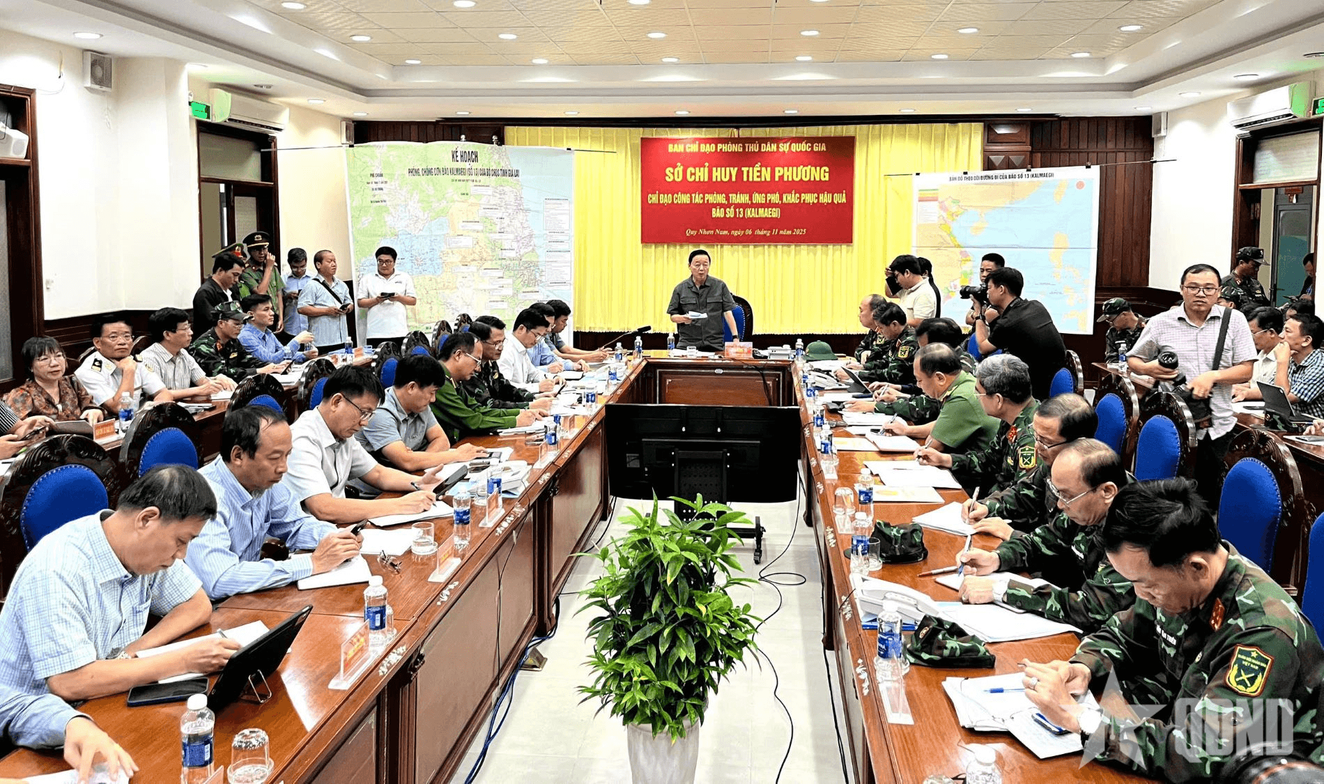 Phó thủ tướng Trần Hồng Hà: Sẵn sàng công tác cứu hộ, cứu nạn, đảm bảo an toàn cho người dân