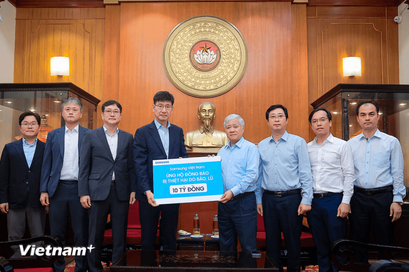 Phân bổ 30 tỷ đồng hỗ trợ các địa phương khắc phục hậu quả bão số 13