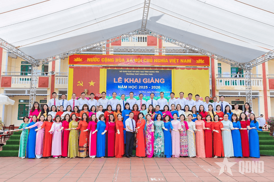 60 năm dưới mái trường Nguyễn Trãi thân yêu