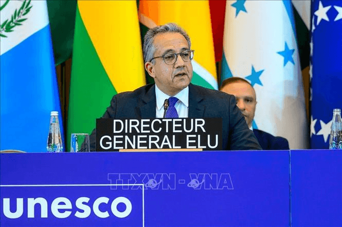 Ông Khaled El-Enany chính thức được bầu làm tân Tổng giám đốc UNESCO