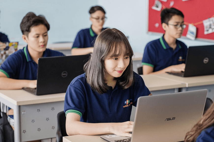 Chuyển đổi số trong giáo dục bằng trái tim