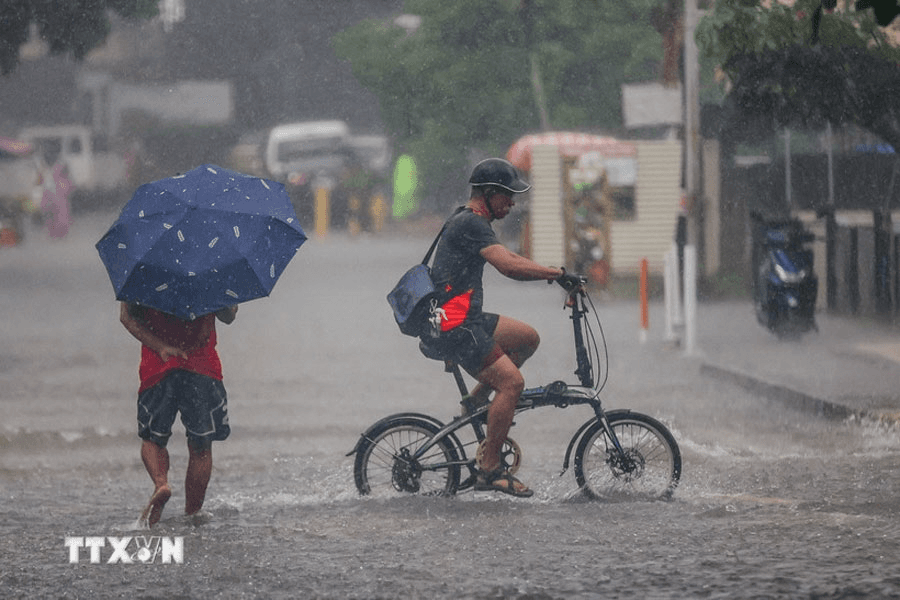 Thời tiết hôm nay (9-11): Bão FUNG-WONG mạnh đang hoạt động trên vùng biển phía Đông miền Trung Philippines