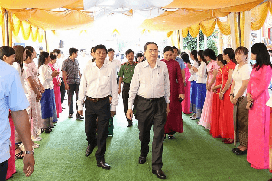 Chủ tịch Quốc hội Trần Thanh Mẫn dự Ngày hội Đại đoàn kết toàn dân tộc tại Cần Thơ