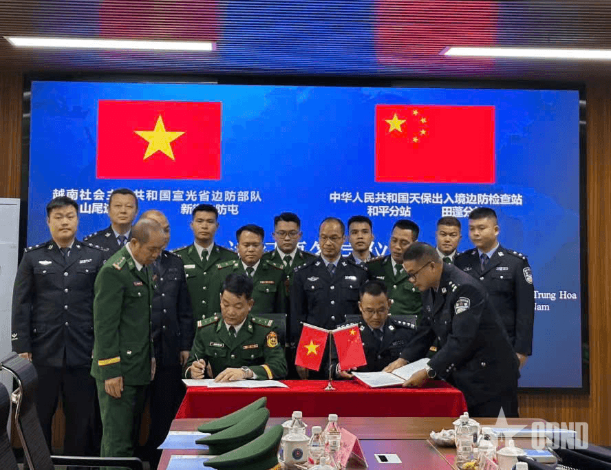 Tăng cường tuần tra liên hợp, thực thi pháp luật trên biên giới Việt - Trung