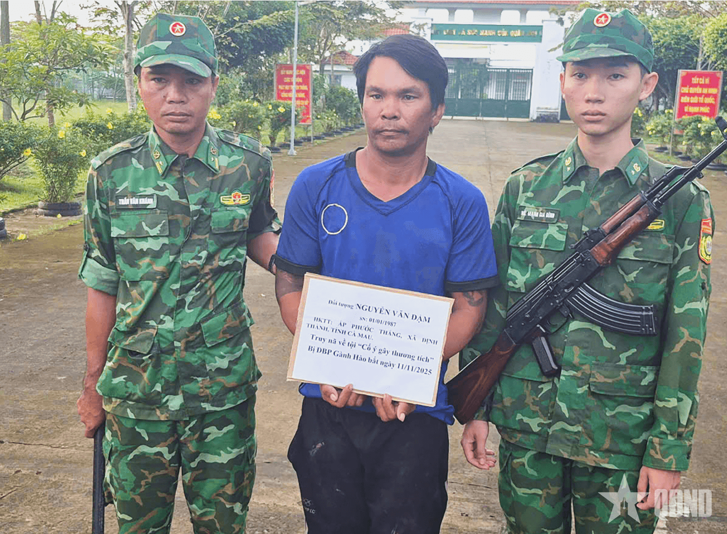 Cà Mau: Đồn Biên phòng Gành Hào bắt đối tượng truy nã đang lẩn trốn trên tàu cá