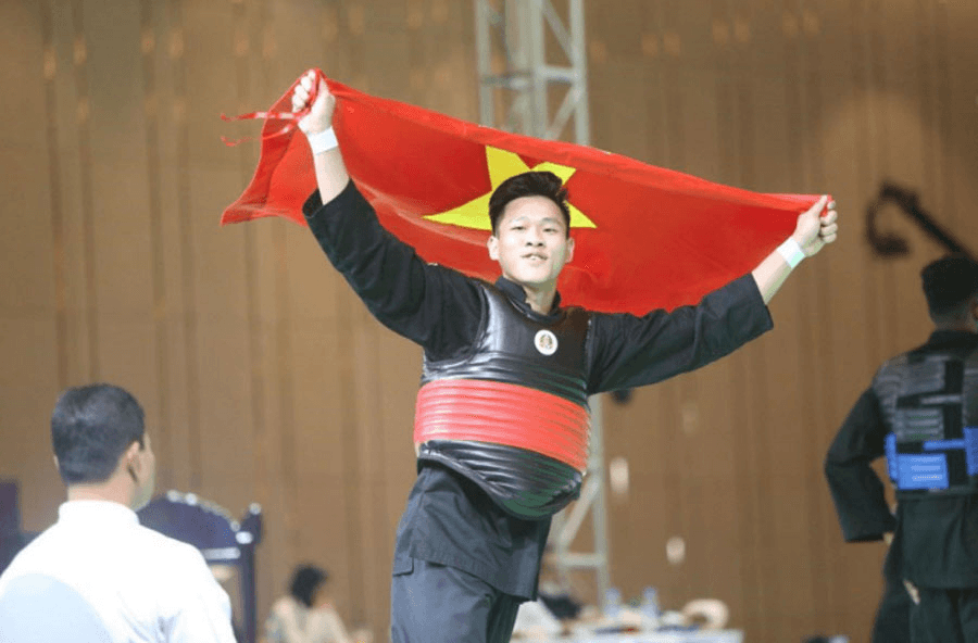 Từ võ sĩ vàng đến thanh niên sống đẹp