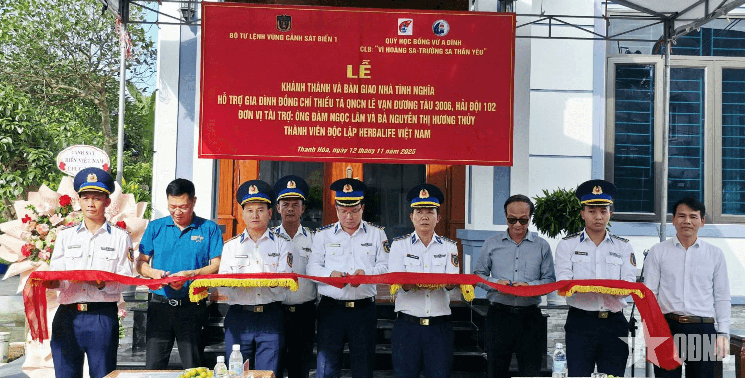 Bộ tư lệnh Vùng Cảnh sát biển 1 tổ chức bàn giao “Nhà tình nghĩa”