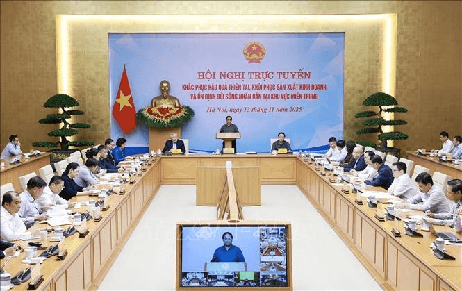 Thủ tướng Phạm Minh Chính: Biểu dương lực lượng Quân đội, Công an hỗ trợ nhân dân phòng chống, khắc phục hậu quả bão lũ