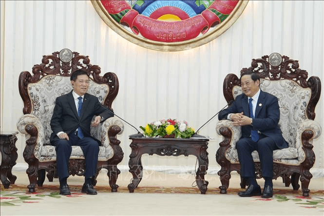 Coi trọng vun đắp quan hệ đoàn kết đặc biệt Việt Nam - Lào