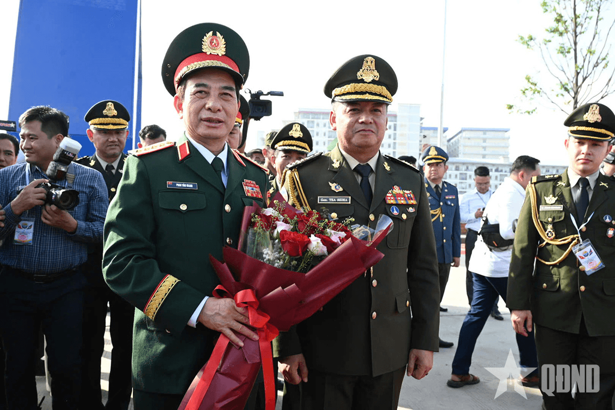 Bắt đầu hoạt động Giao lưu hữu nghị quốc phòng biên giới Việt Nam - Campuchia lần thứ hai tại tỉnh Svay Rieng