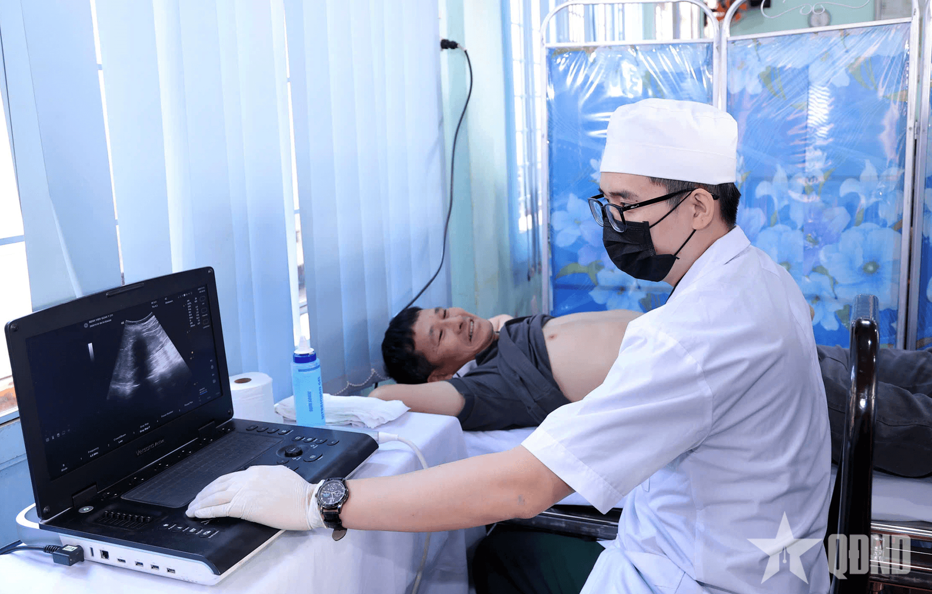 Bệnh viện Quân y 211: Khám bệnh, cấp thuốc miễn phí cho người dân nghèo