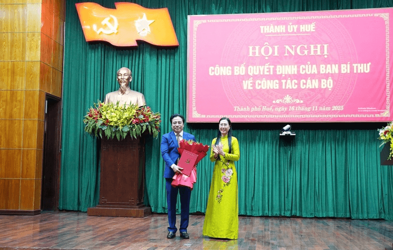Điều động, chỉ định đồng chí Nguyễn Khắc Toàn giữ chức Phó bí thư Thành ủy Huế