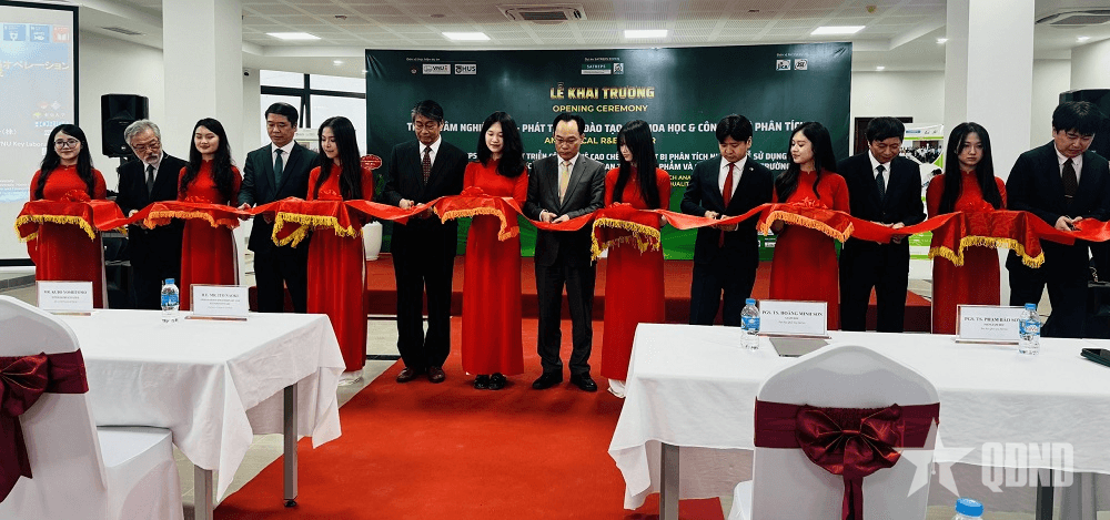 Khai trương Trung tâm nghiên cứu - phát triển - đào tạo về khoa học và công nghệ phân tích