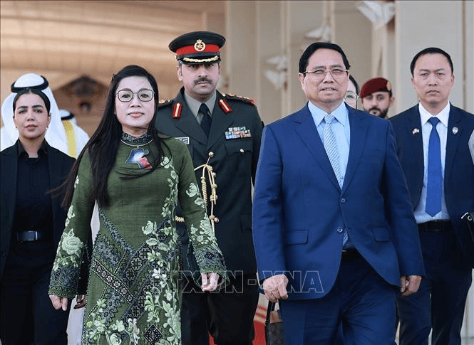 Thủ tướng Phạm Minh Chính và Phu nhân bắt đầu thăm chính thức Algeria