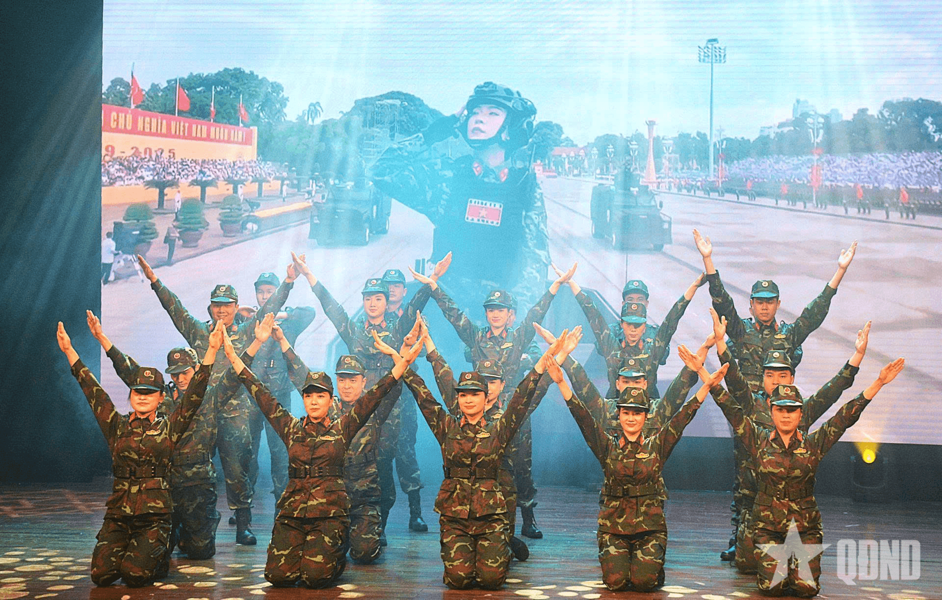 Dựng chương trình nghệ thuật đáp ứng nhu cầu thưởng thức của bộ đội và nhân dân