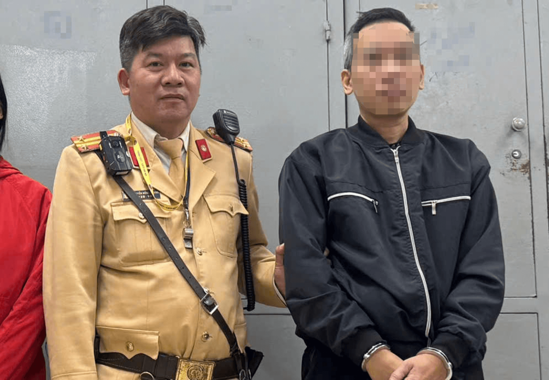 Hà Nội: Cảnh sát giao thông và người dân kịp thời khống chế đối tượng cướp xe máy