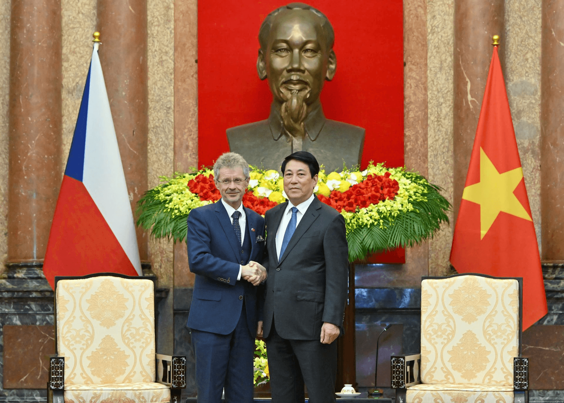 Chủ tịch nước Lương Cường tiếp Chủ tịch Thượng viện Quốc hội Cộng hòa Séc
