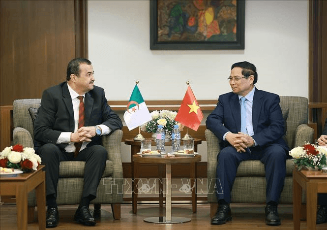 Thủ tướng Phạm Minh Chính làm việc với các Bộ, Tập đoàn của Algeria để cụ thể hoá quan hệ Đối tác Chiến lược